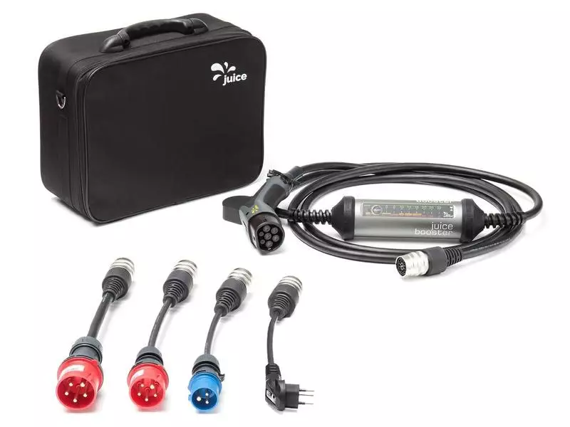 Juice Technology Juice Booster 2 (22kW) Swiss Traveller Set 1 Juice Technology Juice Booster 2 (22kW) Swiss Traveller Set