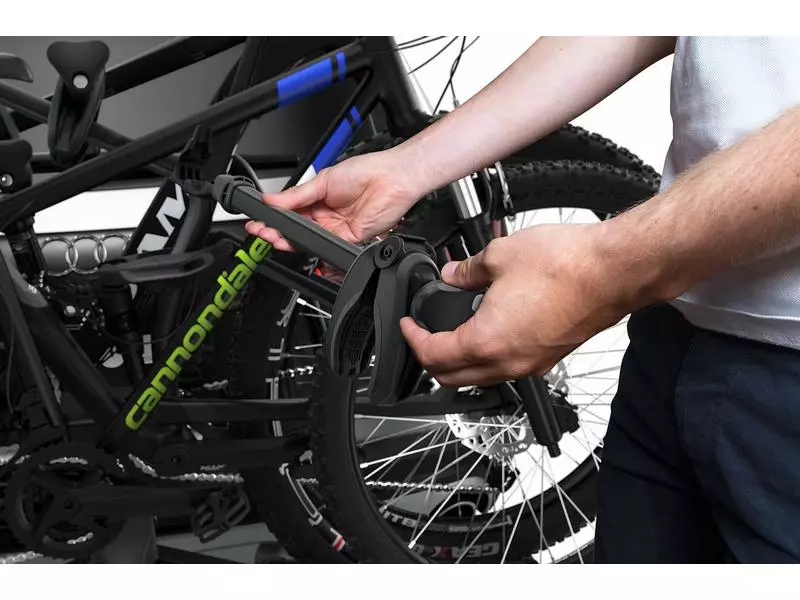 Thule Anhängerkupplungsträger Velospace XT, Bikes 3, 13 Pin 4 Thule Anhängerkupplungsträger Velospace XT, Bikes 3, 13 Pin – Bild 4