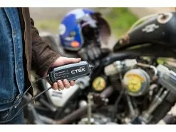 Ctek Batterieladegerät CT5 Powersport -NAU Fahrzeug & Mobilitat Geschaft 243203282 xxl
