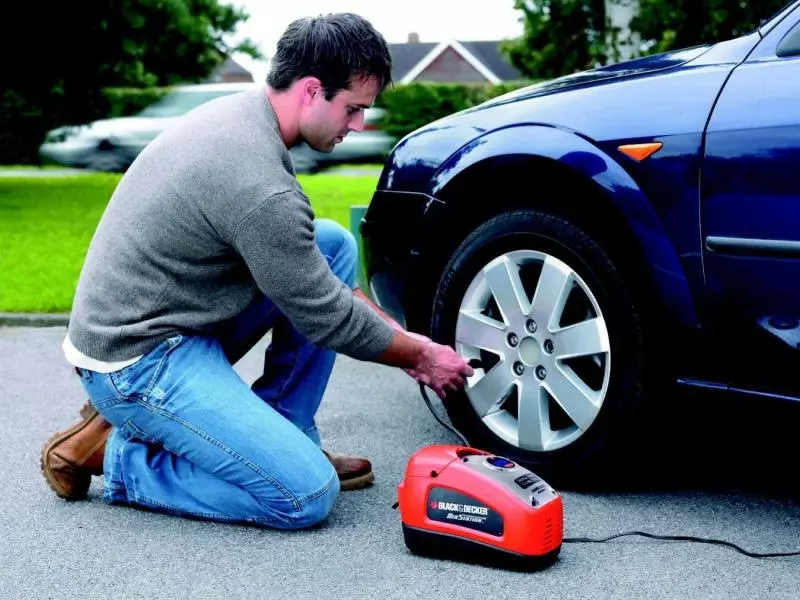 BLACK+DECKER Luftkompressor ASI300 11 bar 2 BLACK+DECKER Luftkompressor ASI300 11 bar – Bild 2